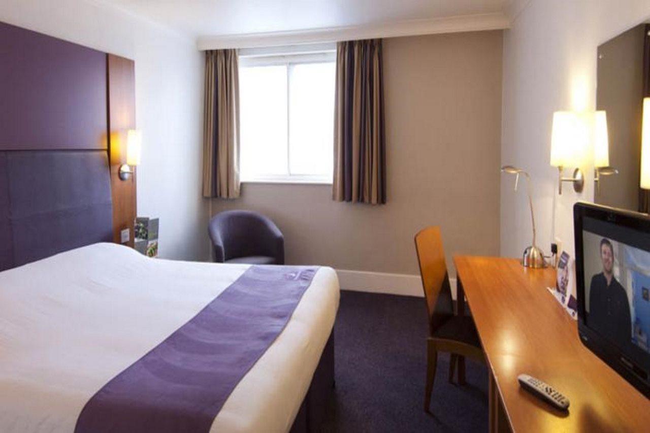 Premier Inn Glasgow Airport 佩斯利 外观 照片